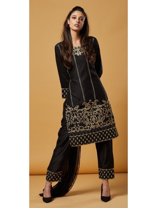 Black Designer Embroidered Pakistani Style Suit Black Designer Embroidered Pakistani Style Suit