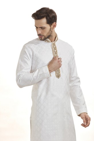 WHITE PRINTED PAKISTANI VINTAGE STYLE KURTA PYJAMA