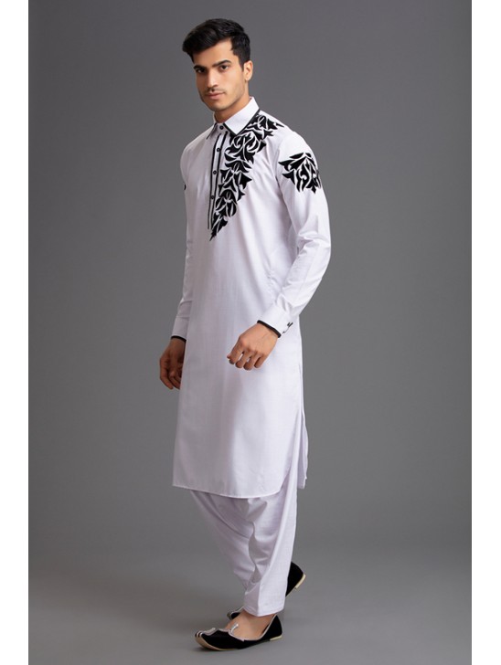WHITE COMFORTABLE AND STYLISH PAKISTANI EID KURTA SALWAR WHITE COMFORTABLE AND STYLISH PAKISTANI EID KURTA SALWAR