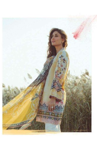 KAREENA KAPOOR SUMMER LAWN SUIT